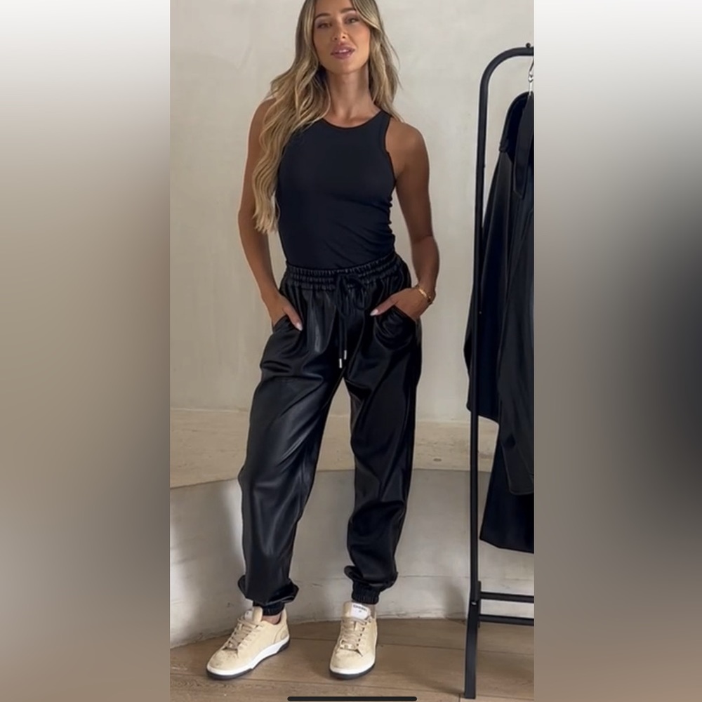 Jogger Black Vegan Leather XL NWT SOLD OUT!  Noli Yoga Shop Midnight Jogger